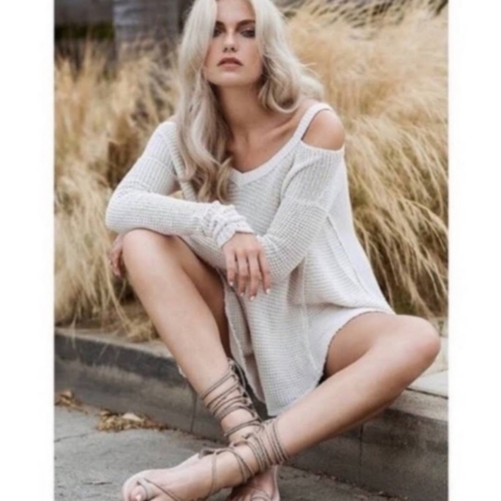 Free People Moonshine Cream Pullover Sweater Size Small Cold Shoulder